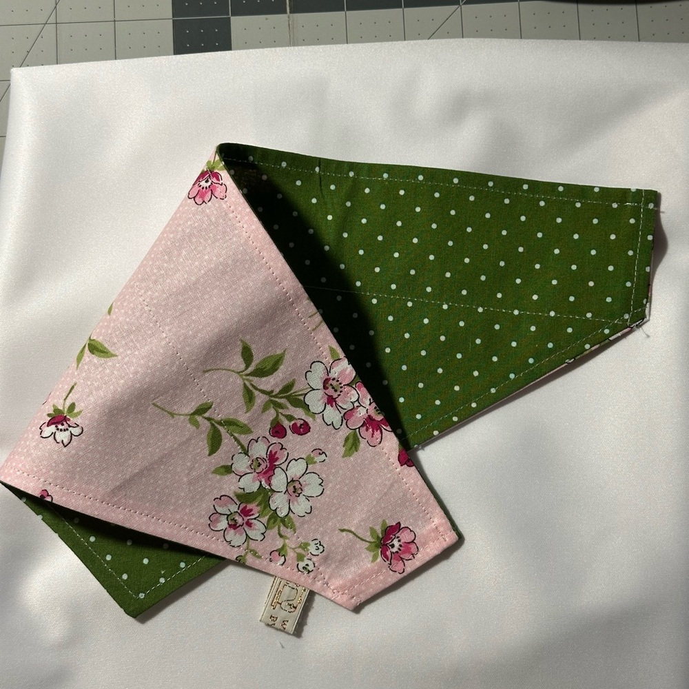 Critter Cape Floral Pink and Green Reversible - Picture 2 of 4